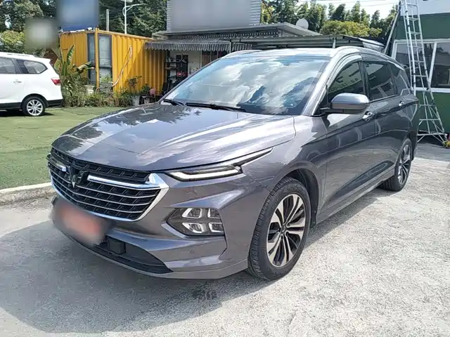 Wuling Victory 1.5T CVT, Флагман