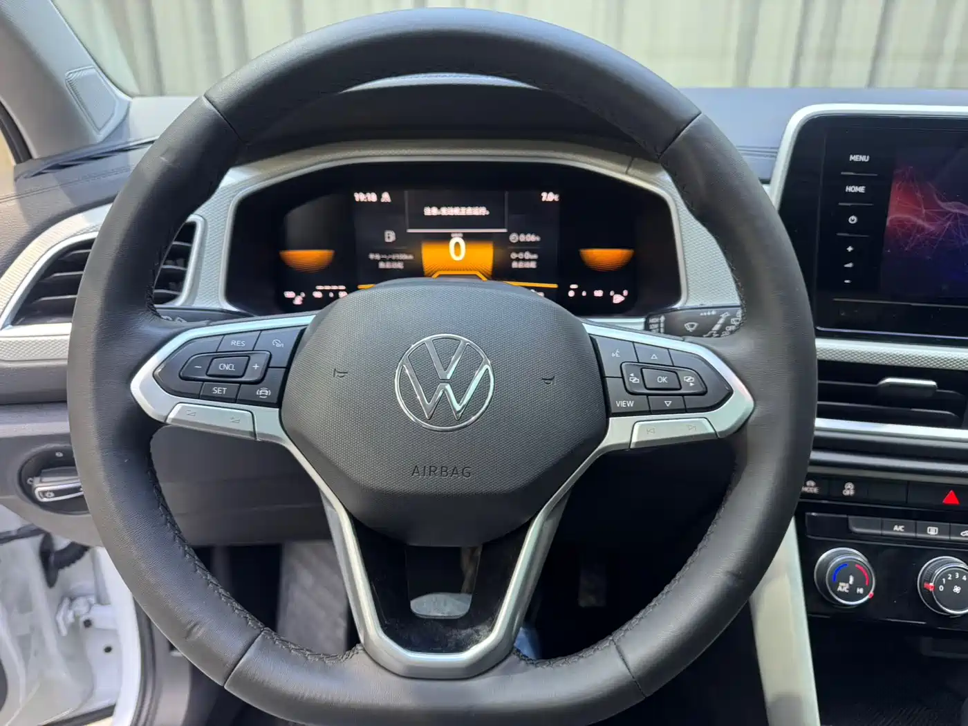 Volkswagen T-Roc, миниатюра 12