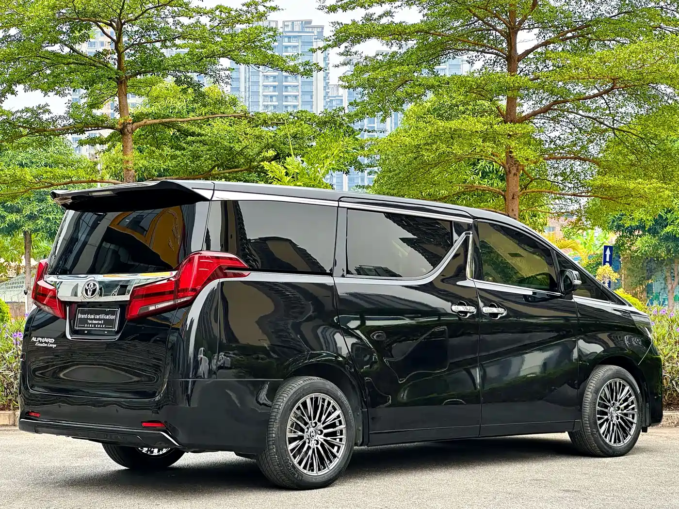 Toyota Alphard 2018 Facelift 3.5L Premium Edition фото 7