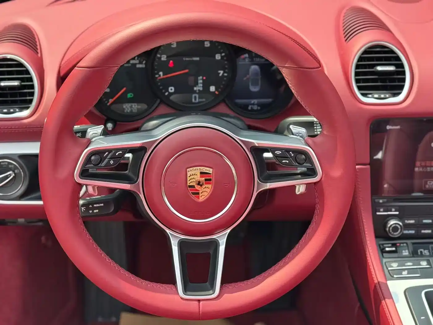 PORSCHE 718