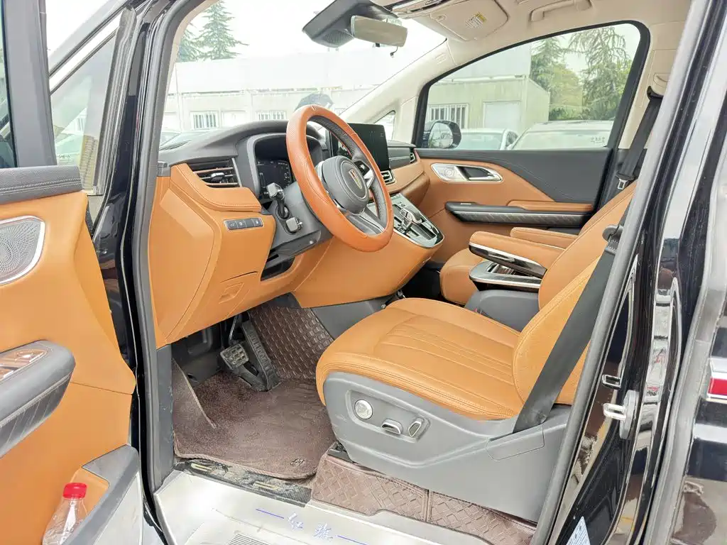 2025 Hongqi HQ9 PHEV