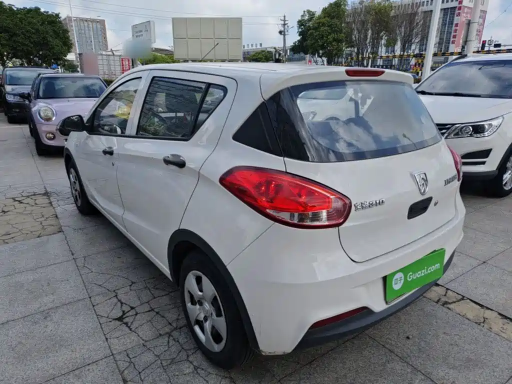 Baojun 310 2016 2016 1.2L Manual Value Edition