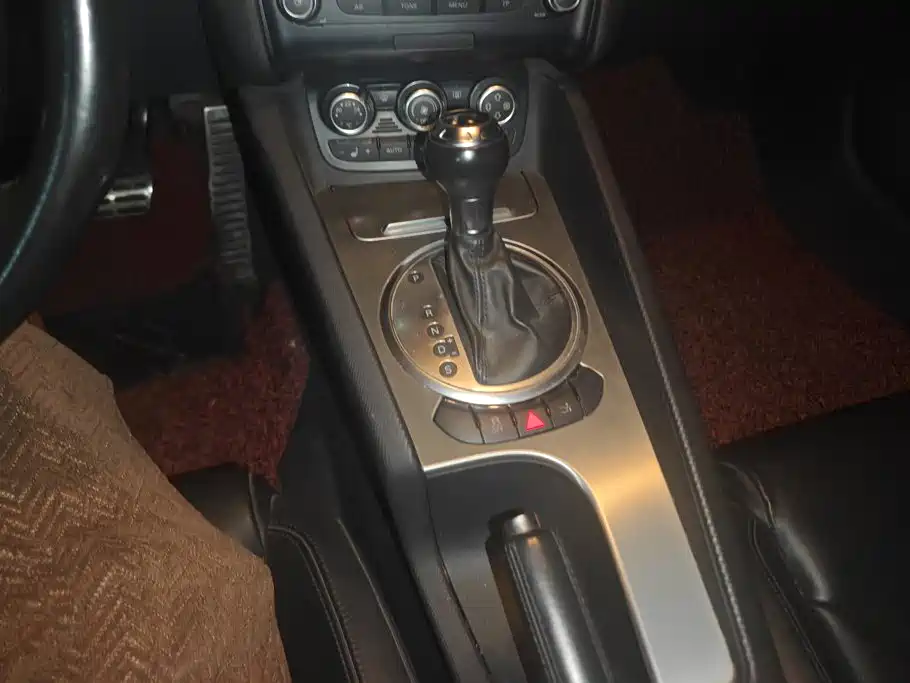 Photo 16 - Audi TT