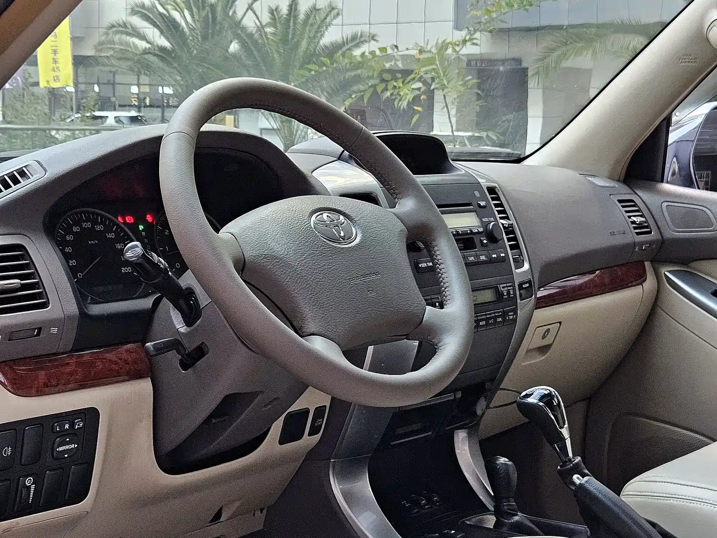 Toyota Prado (Import) 2004 VX 4.0 фото 15