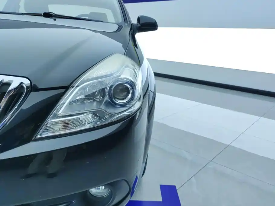 Фото 5 - Buick Excelle