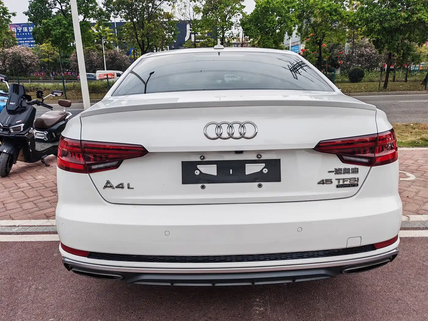 Audi A4L 2019 45 TFSI quattro Personality Sport (China V) фото 16