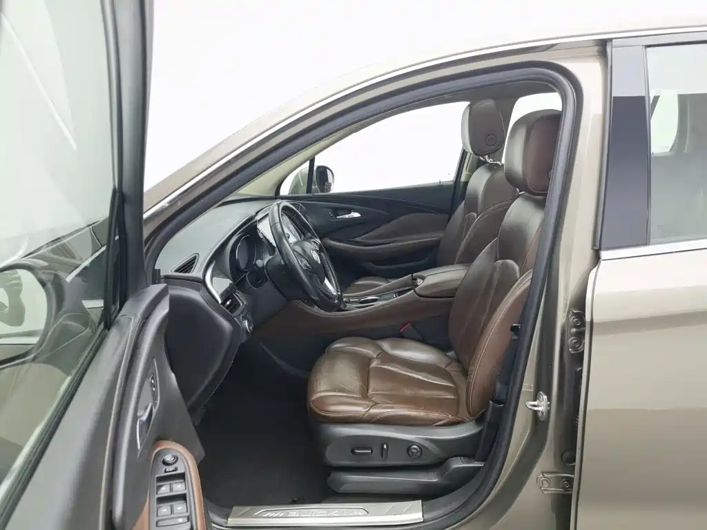 Фото 10 - Buick Envision Plus