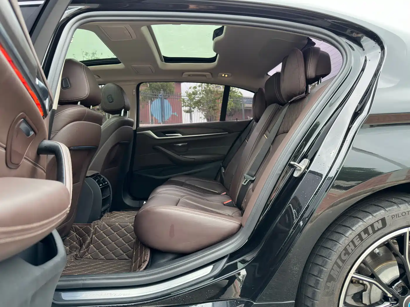 BMW 5 Series 2020 530Li Leading M Sport Package фото 11