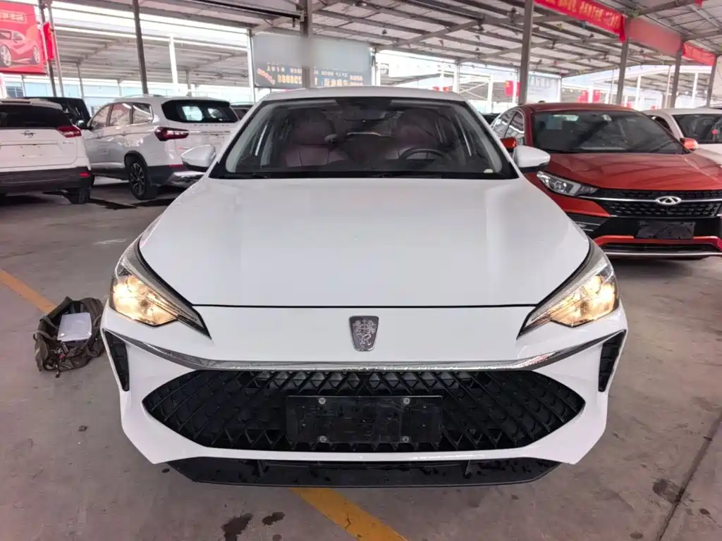 Фото 3 - Roewe i5