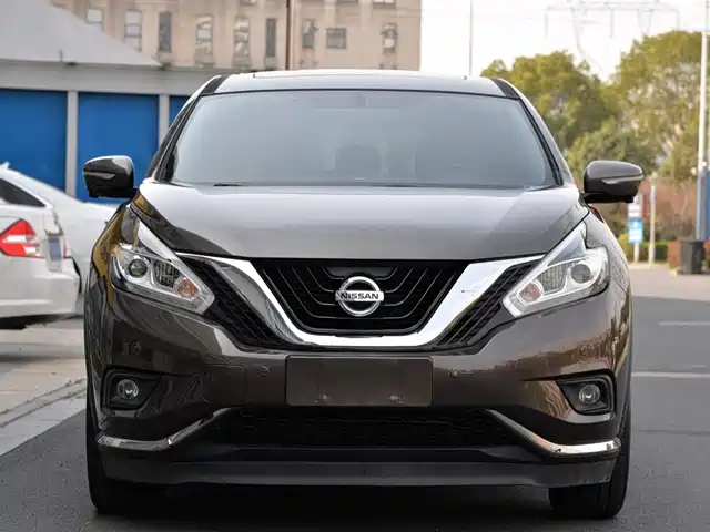 NISSAN LOULAN