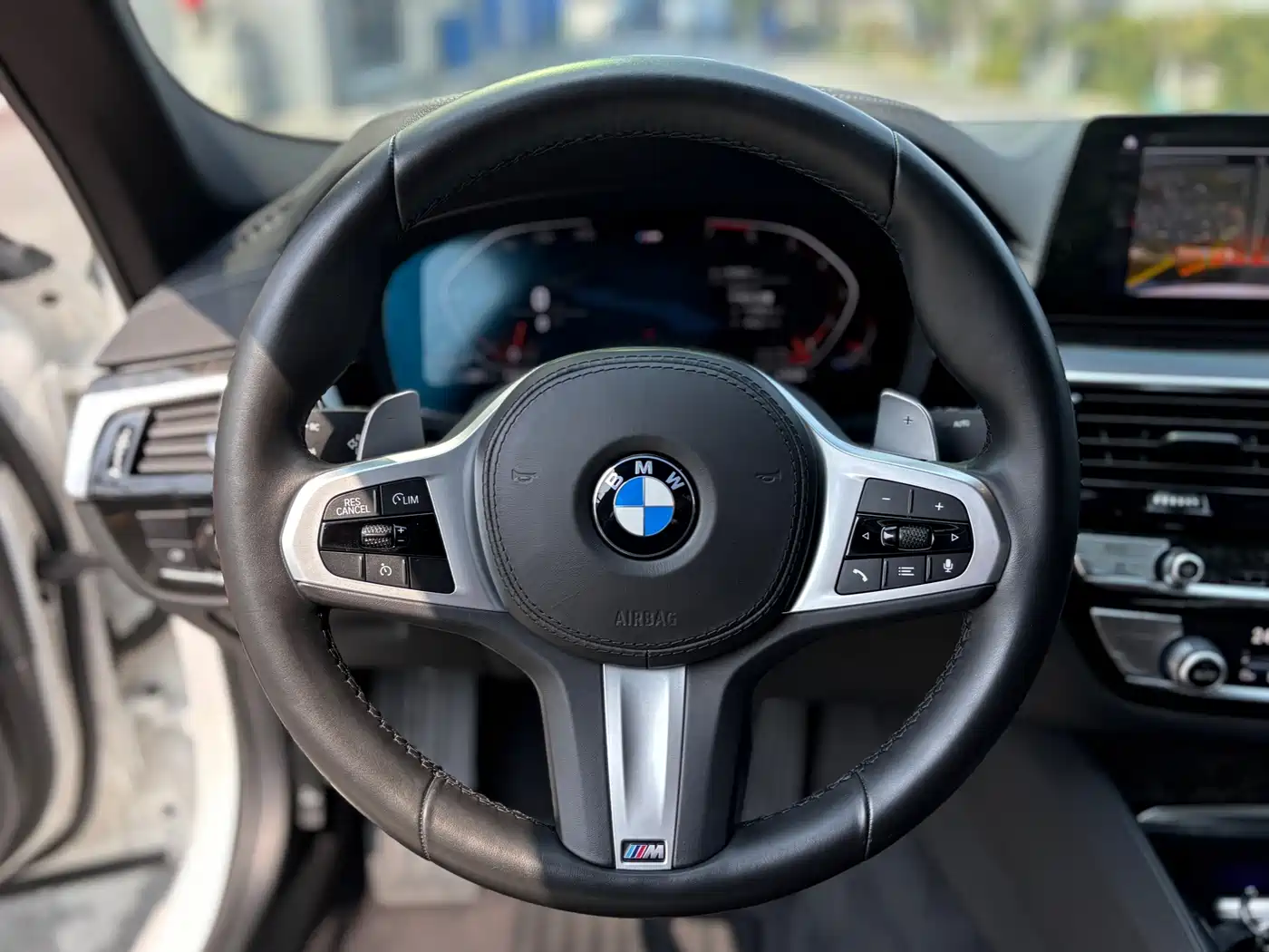 BMW 5 Series 2020 530Li Exclusive M Sport Package фото 16