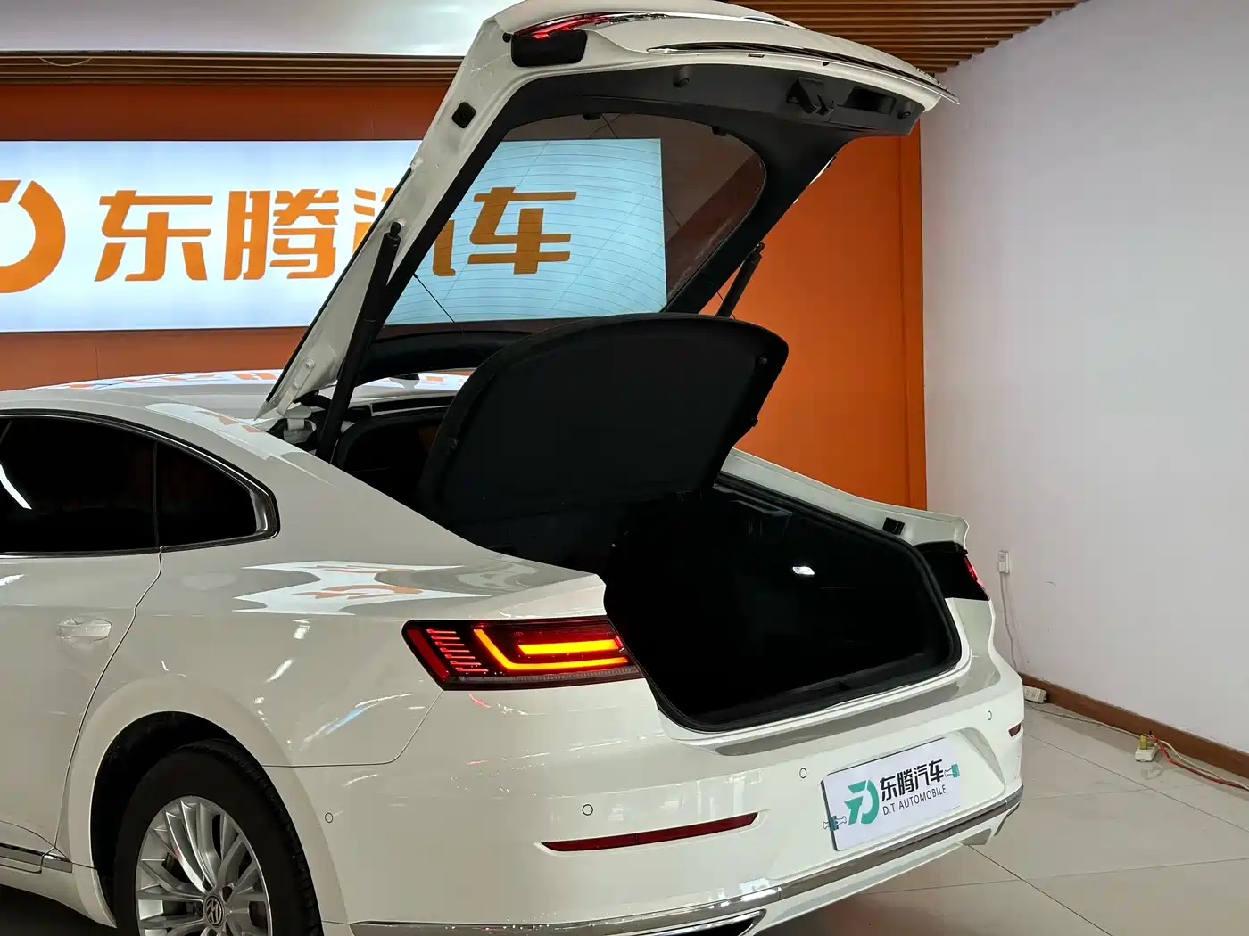 Volkswagen FAW-Volkswagen CC 2019 330TSI Charming Appearance (China V) фото 30