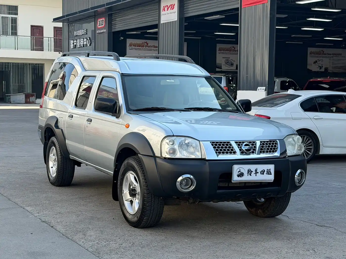Nissan ZN Van 2015 2013 2.4L 4WD Standard 5-seater