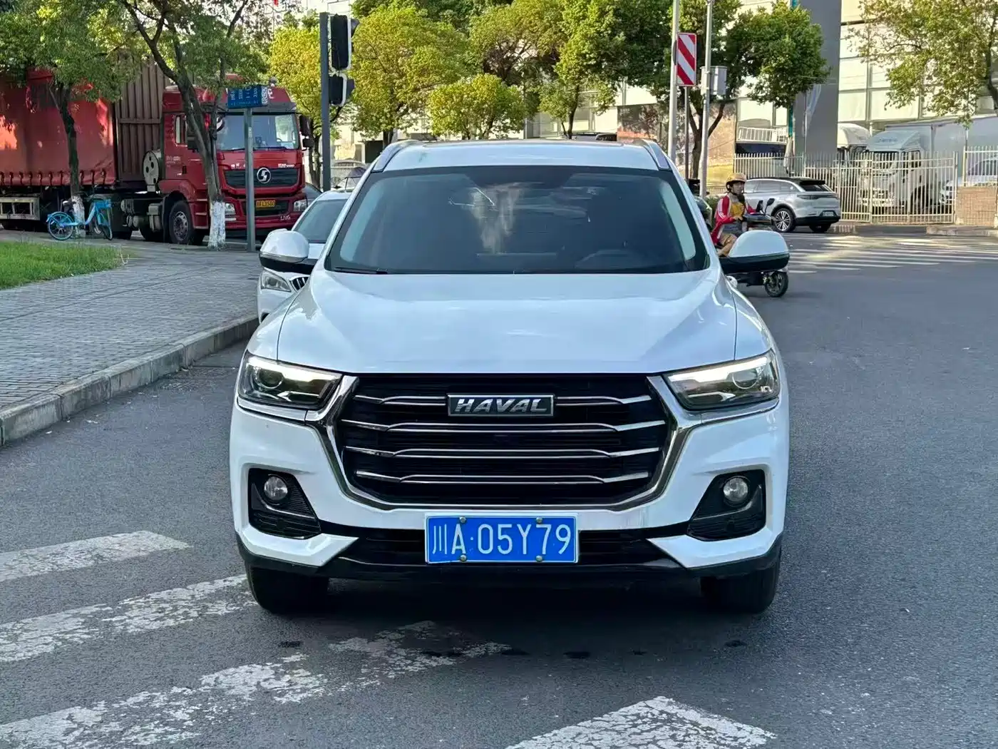 Фото 2 - Haval H6