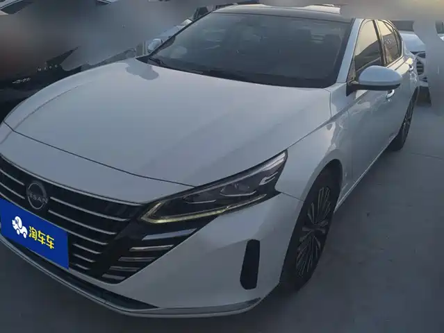 NISSAN TEANA