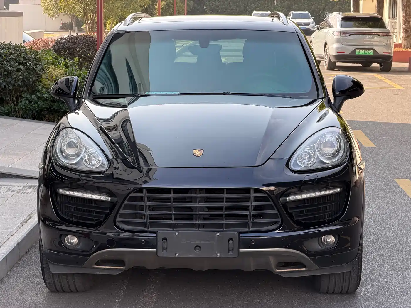 Porsche Cayenne 2011 Cayenne Turbo 4.8T фото 2