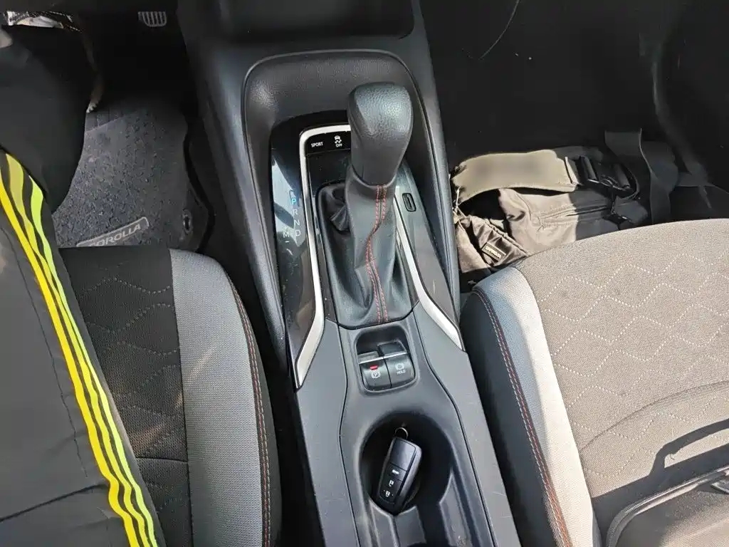 Photo 7 - Toyota Corolla