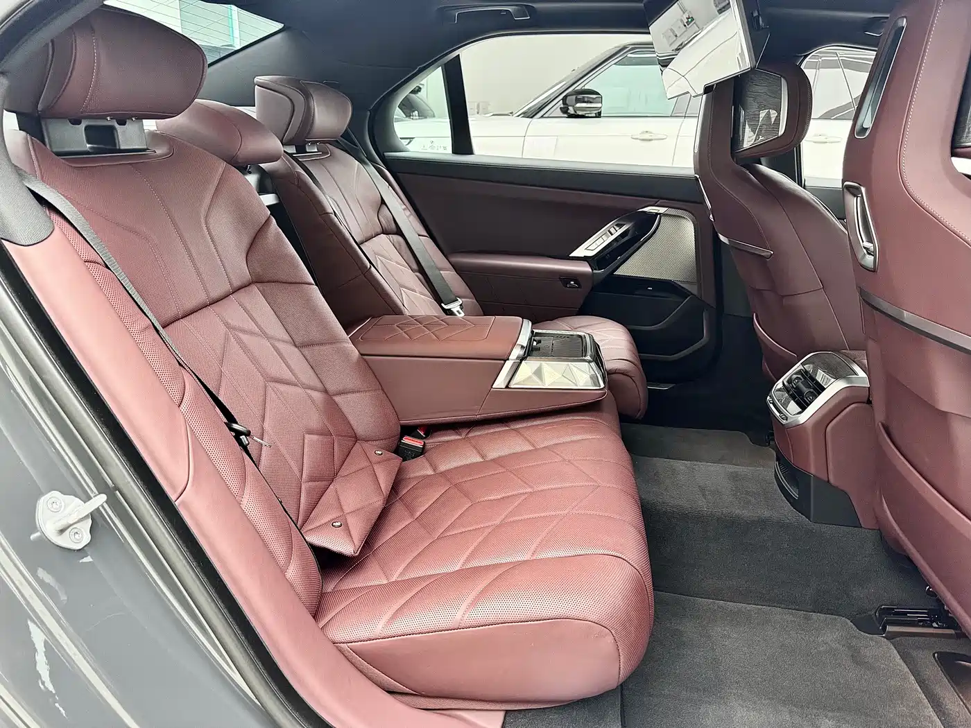 BMW i7 2025 2023 eDrive50L Premium M Sport Package