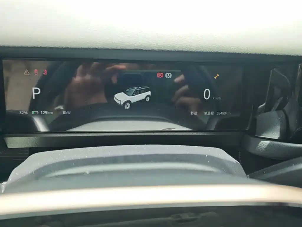 2025 iCAR 03