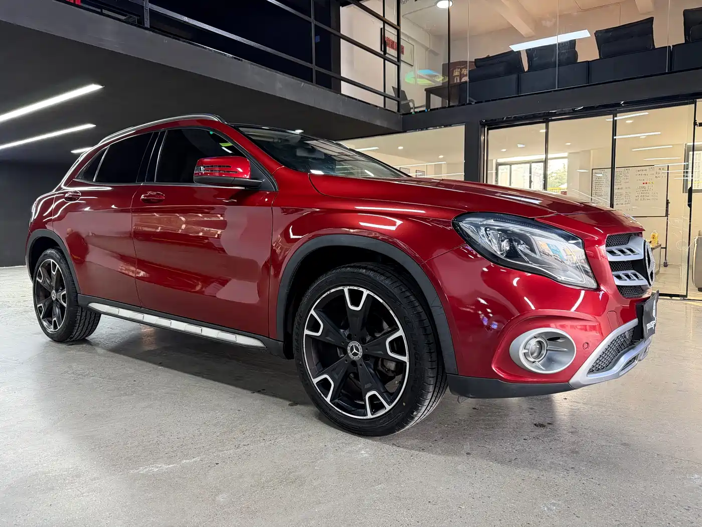 Mercedes-Benz GLA 2017 GLA 220 4MATIC Fashion фото 3