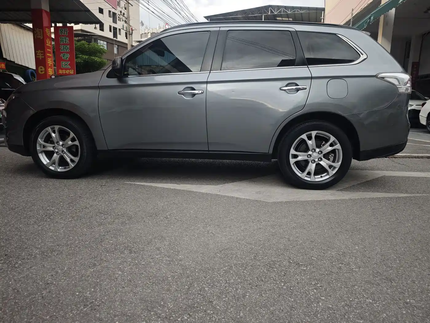 Mitsubishi Outlander (Import) 2014 2014 2.4L 4WD Luxury Value Edition 5-seater