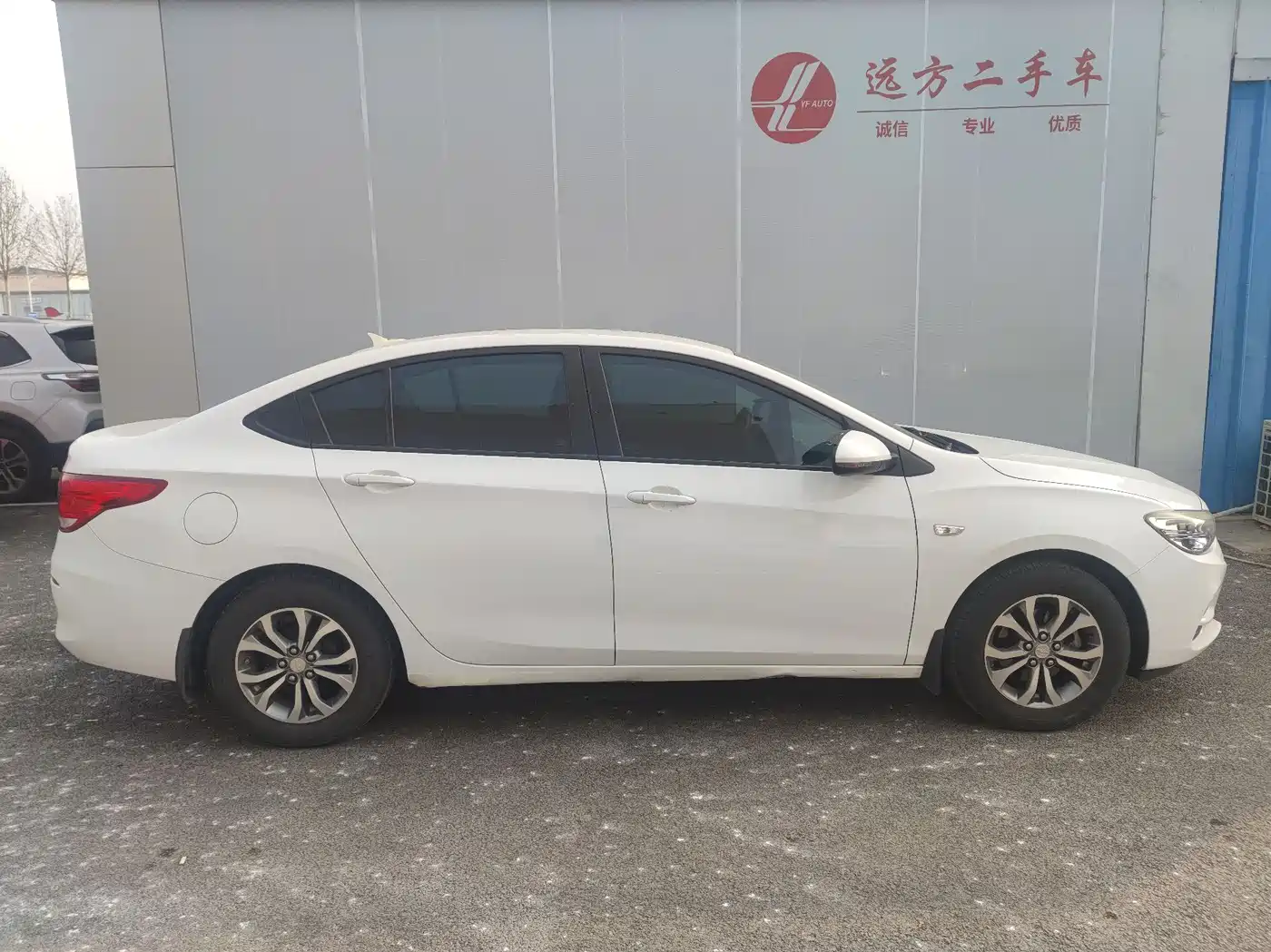 Chevrolet Cavalier 2016 1.5L Automatic Enjoyment Edition фото 3