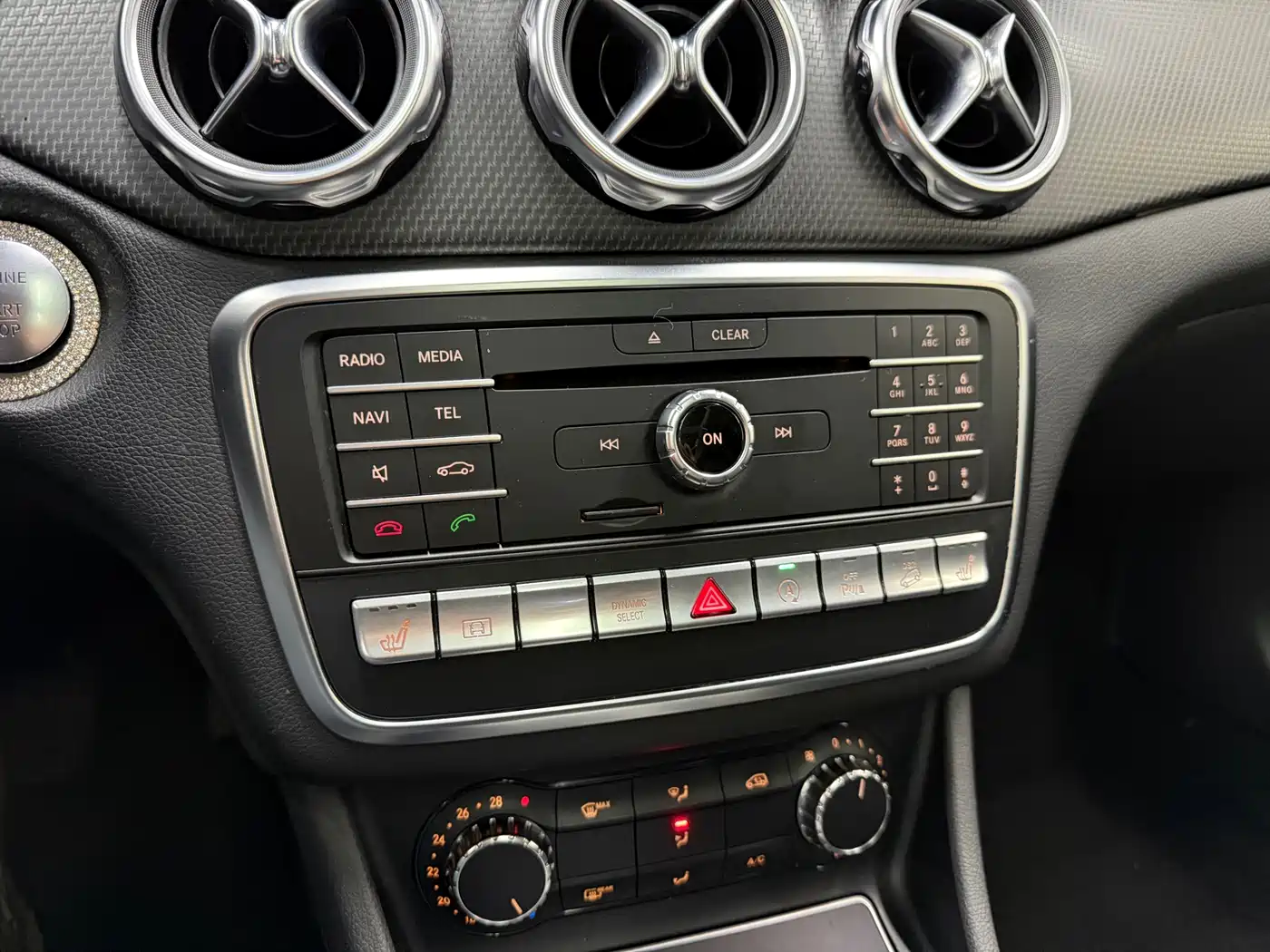 Mercedes-Benz GLA 2017 GLA 220 4MATIC Fashion фото 16