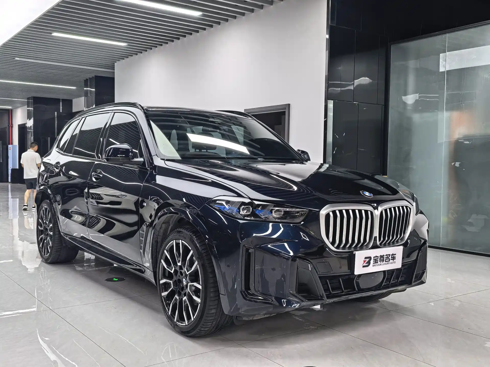 Photo 4 - BMW X5