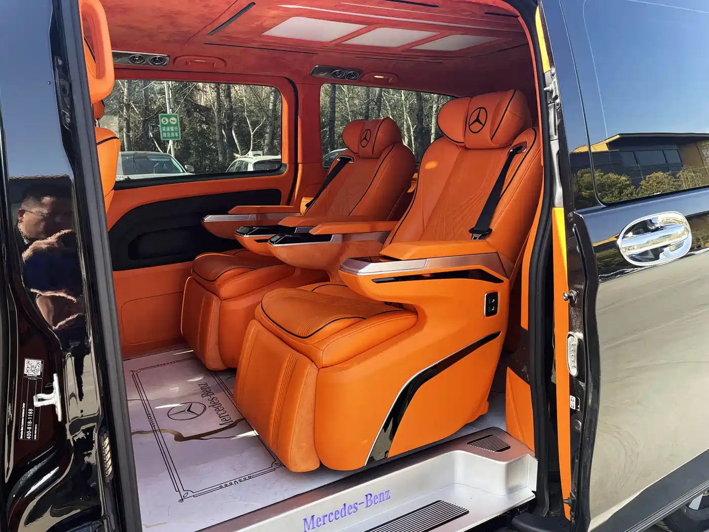 Mercedes-Benz Vito 2023 2.0T Business 7-Seater фото 7