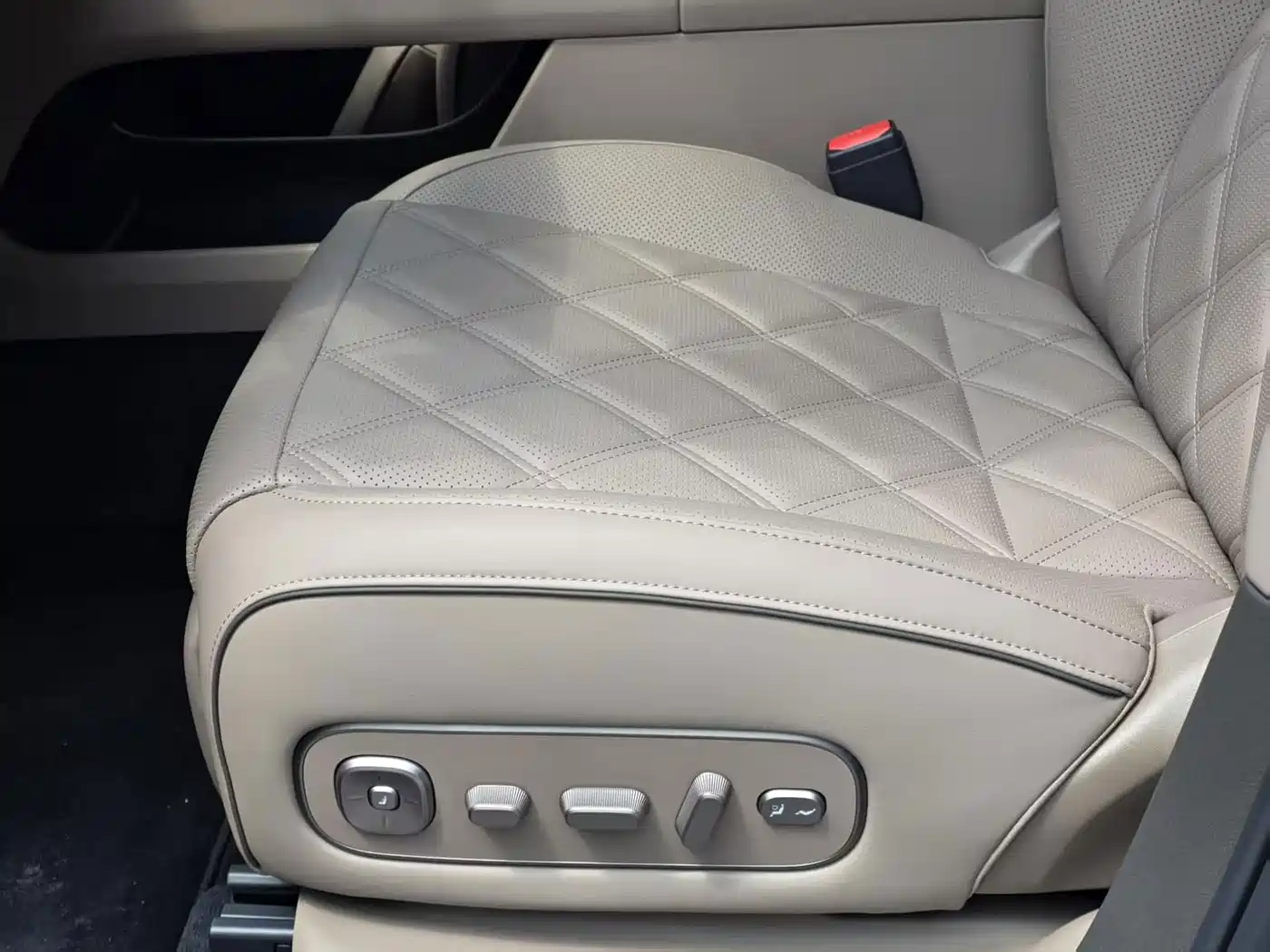 Li Auto Li Xiang L9 2026 2026 Base Model