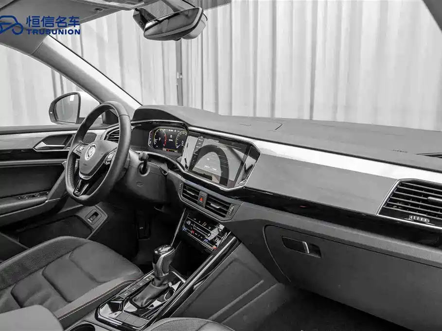 Volkswagen Tayron 2021 330TSI 2WD Luxury Smart Connect Edition фото 14