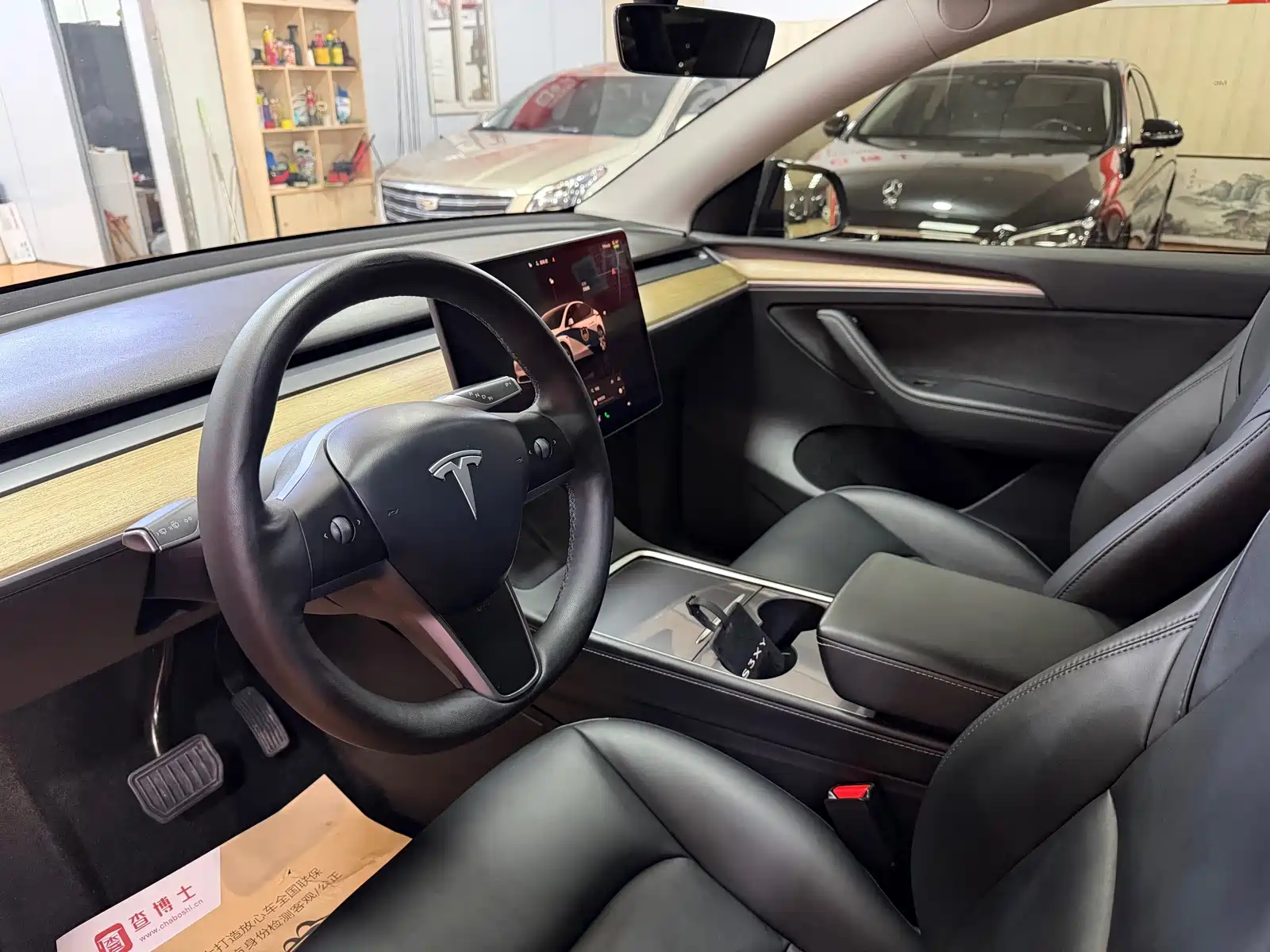 Photo 4 - Tesla Model Y