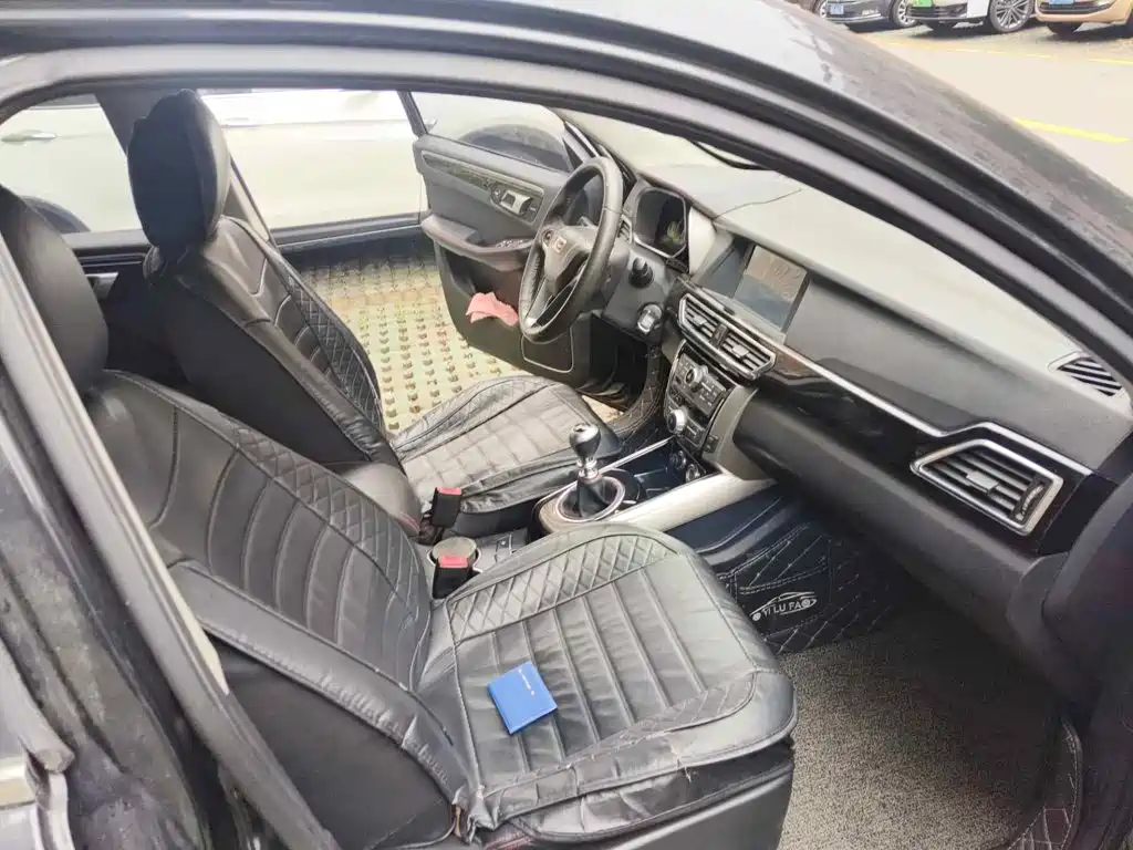 Zotye Damai X5 2016 2015 1.5T Manual Luxury (China IV)