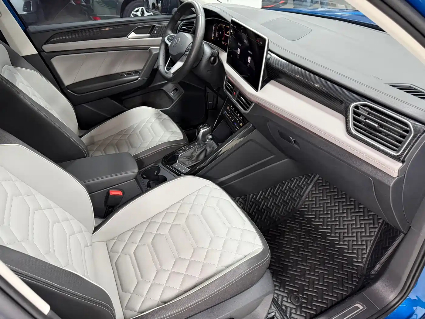 Volkswagen Tayron 2023 280TSI 2WD Luxury Plus Advanced Edition фото 15