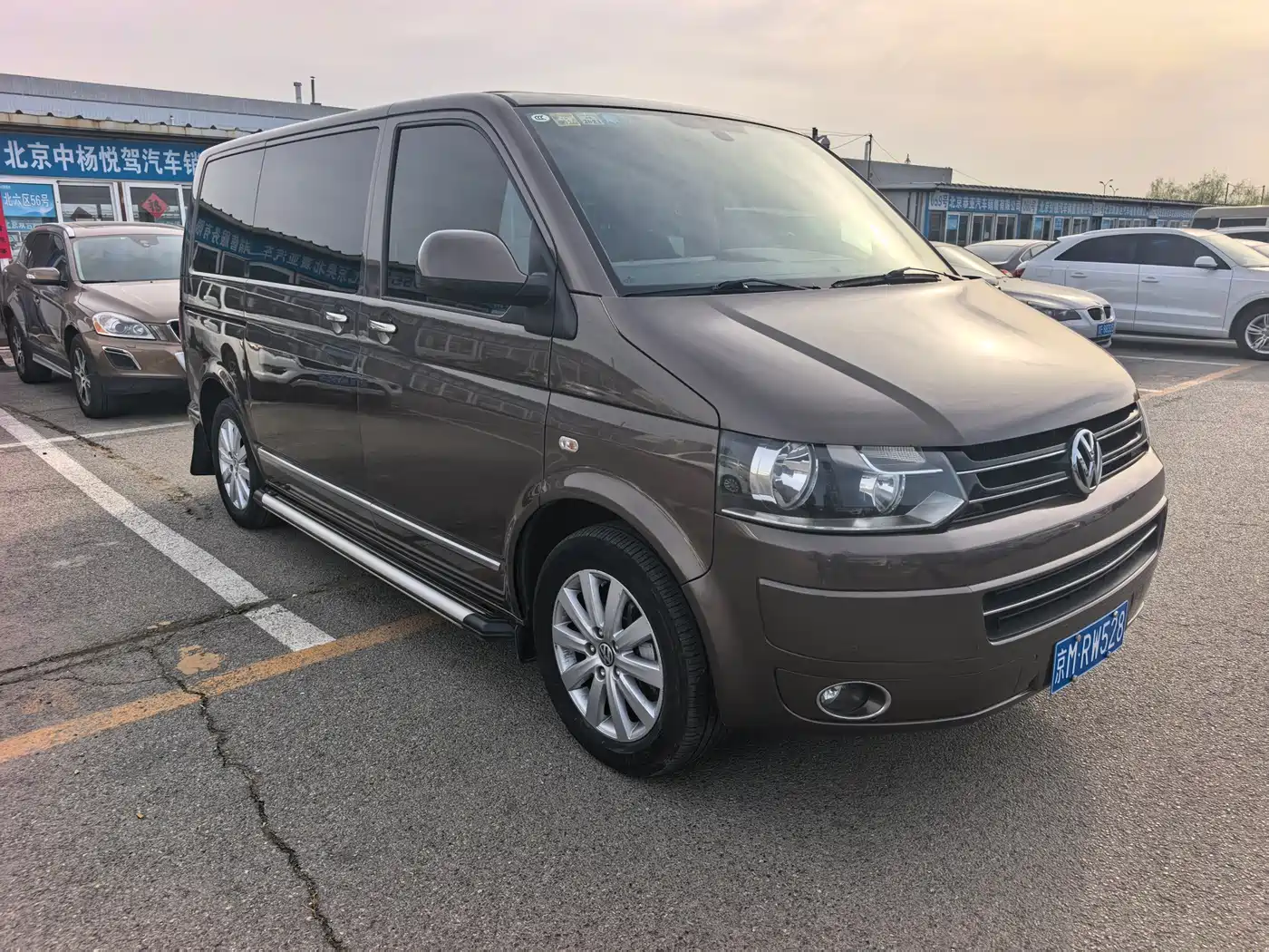 Volkswagen Multivan 2012 2.0TSI 2WD Luxury Edition фото 3