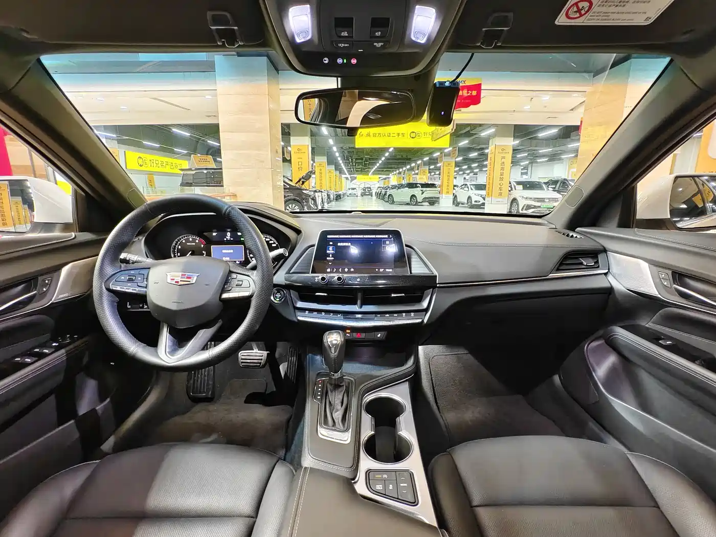 CADILLAC CT4