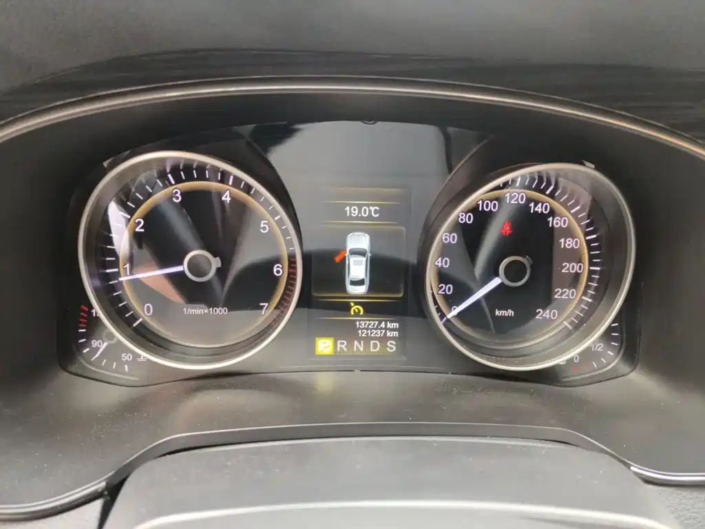 Hongqi H7 2017 2017 2.0T Luxury