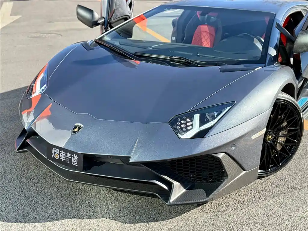 Lamborghini Aventador 2011 LP 700-4 фото 26