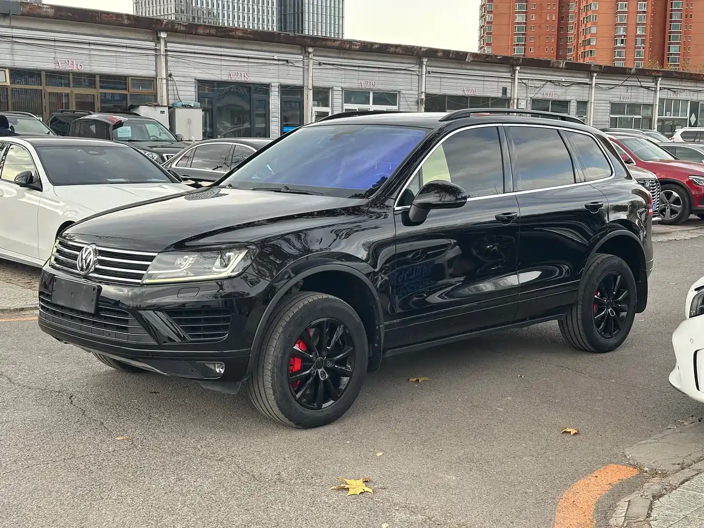 VOLKSWAGEN TOUAREG