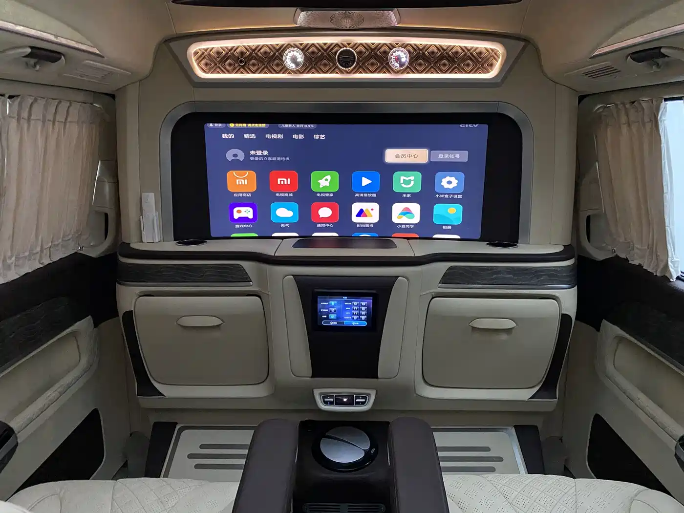 Mercedes-Benz V-Class 2018 V 260 L Premium Long Wheelbase Edition China VI фото 18