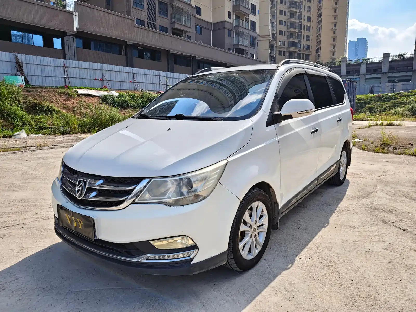 Фото 2 - Baojun 730