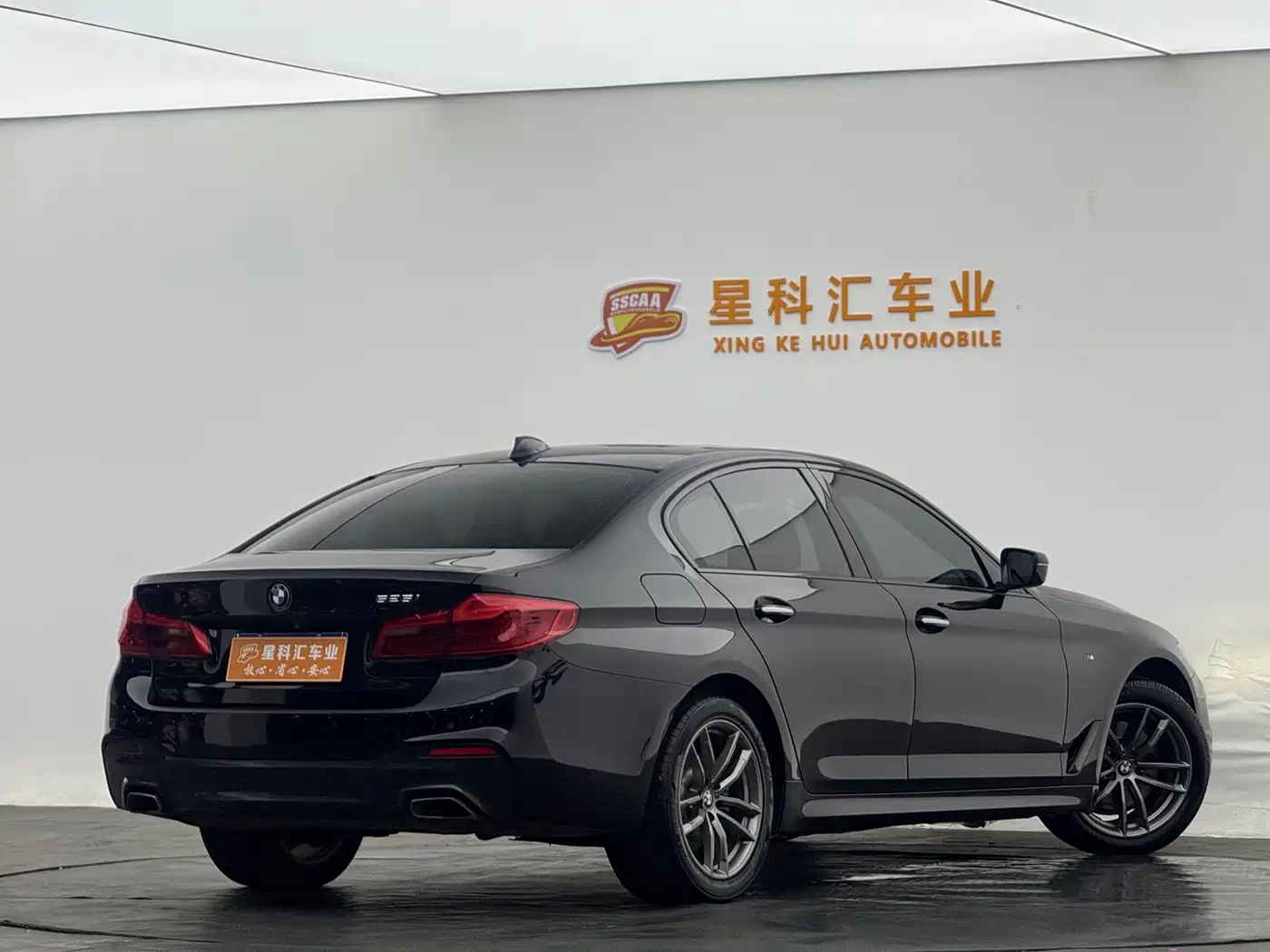 BMW 5 Series (Import) 2018 525i M Sport Package фото 11