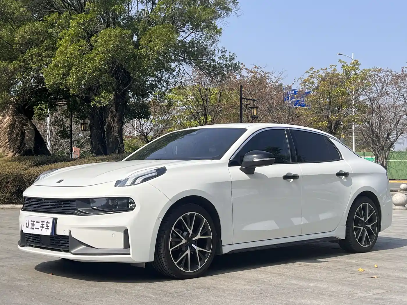Lynk & Co 03 2021 2.0TD Auto Jin Champion Edition