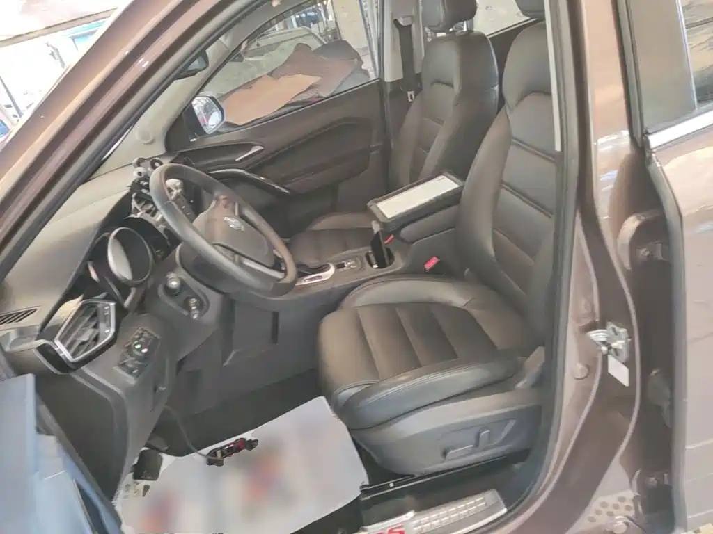 MG Roewe RX5 2015 2015 2.0TGI TST Luxury Edition