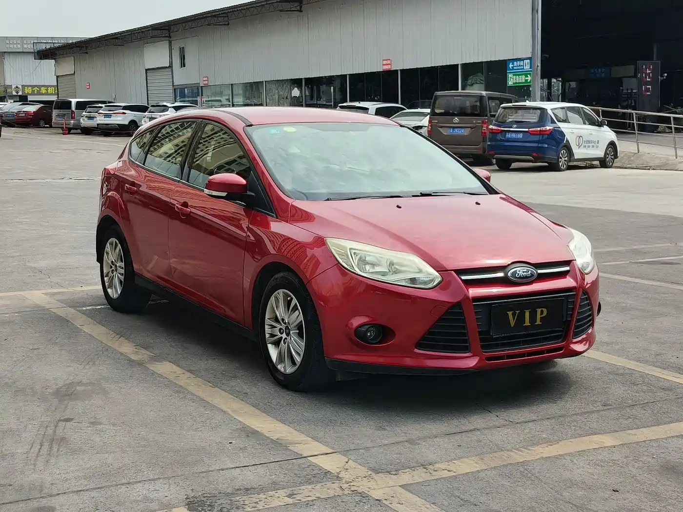 Фото 1 - Ford Focus