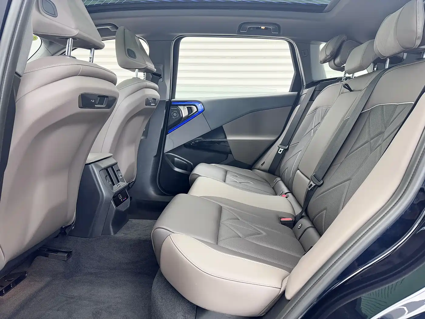 BMW X3 2025 xDrive30L Premium M Sport Package фото 9