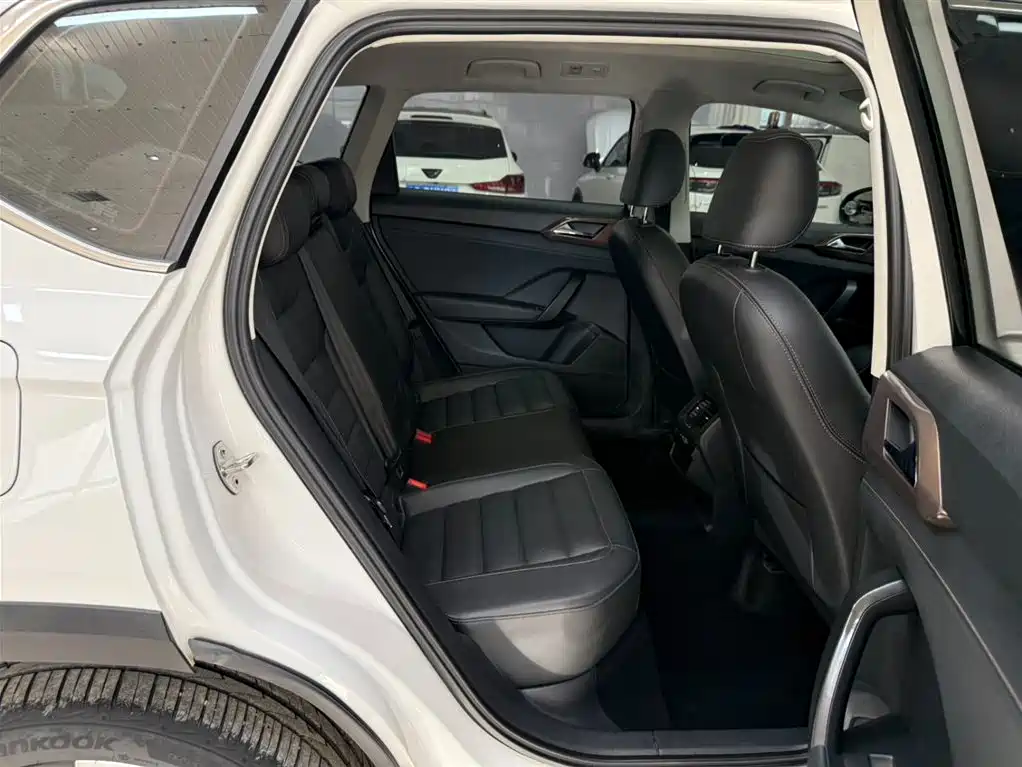 Фото 22 - Volkswagen Tharu