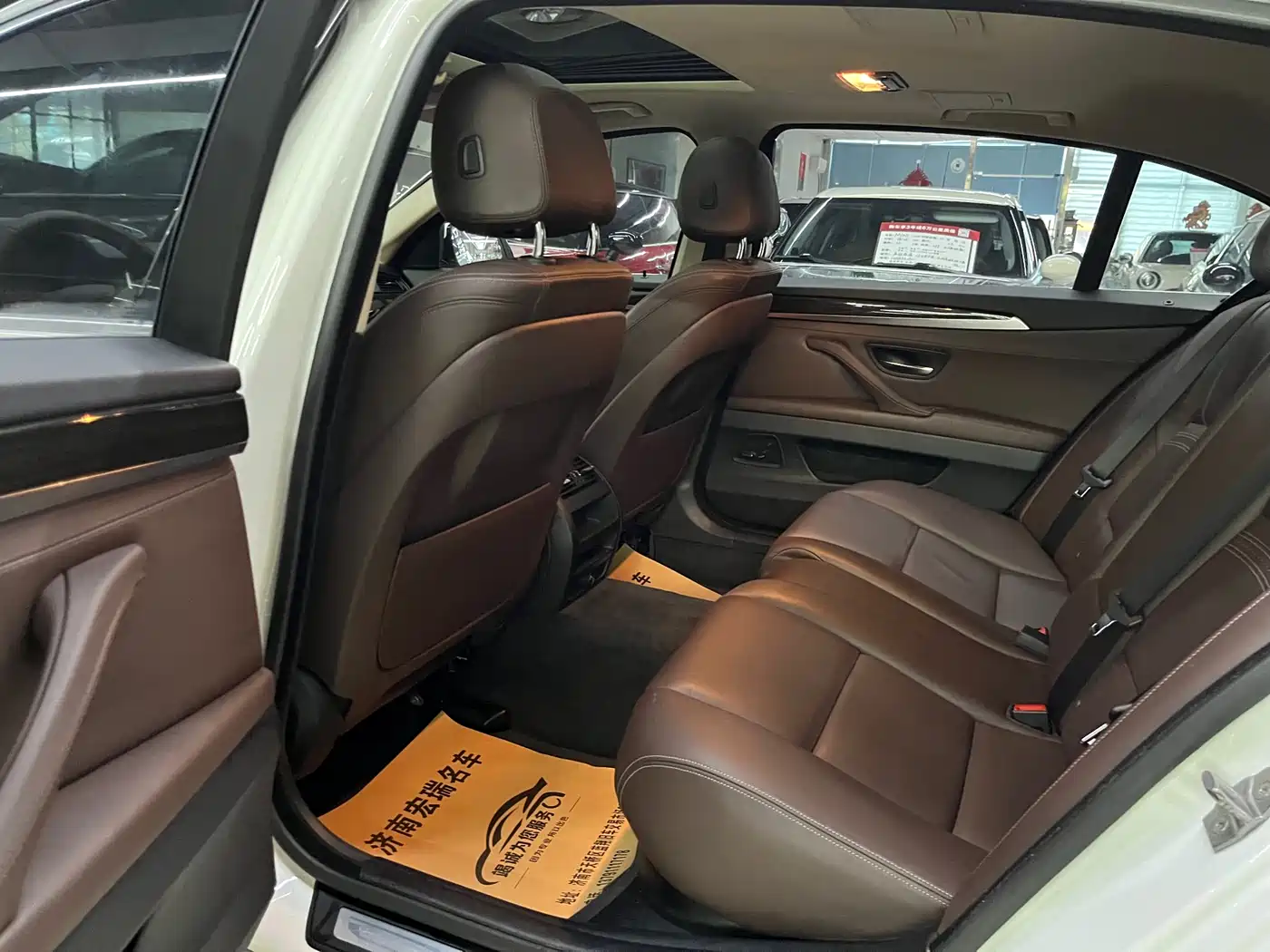BMW 5 Series 2014 525Li Luxury Design Package фото 12