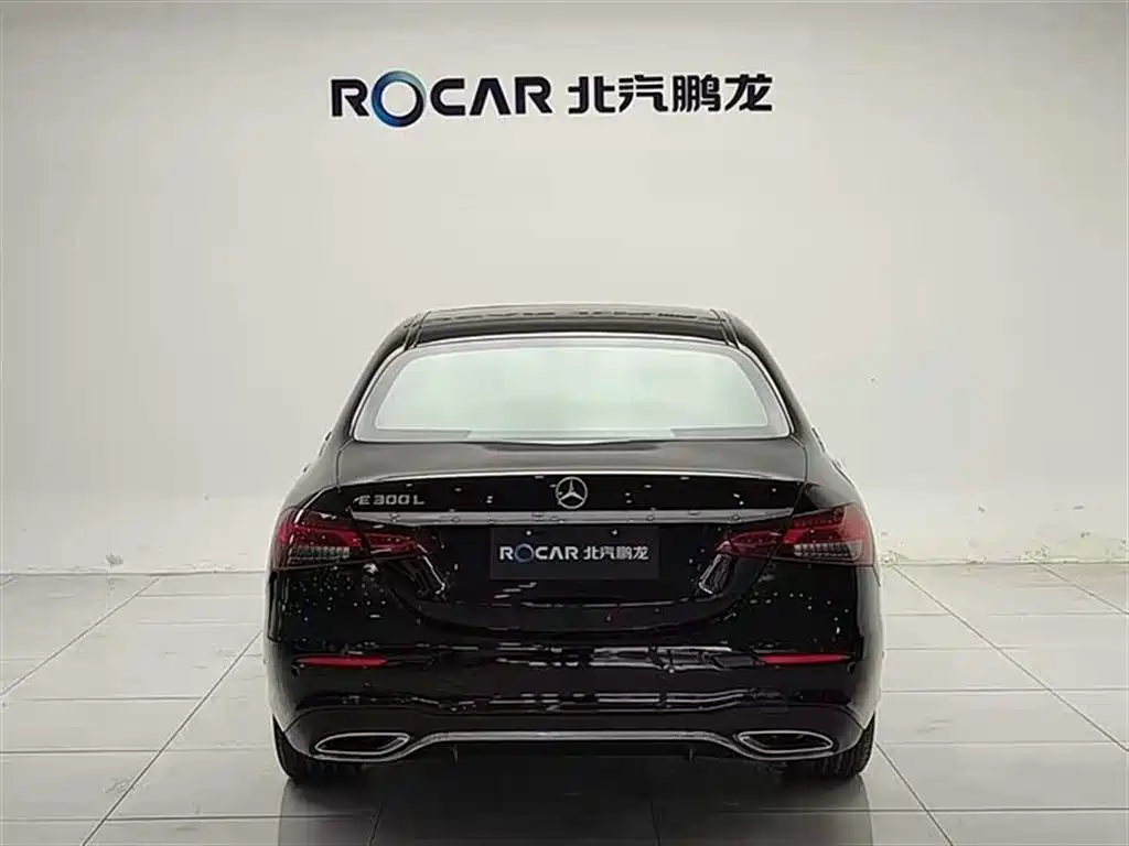 Mercedes-Benz E-Class 2023 E 300 L Sport Luxury фото 4