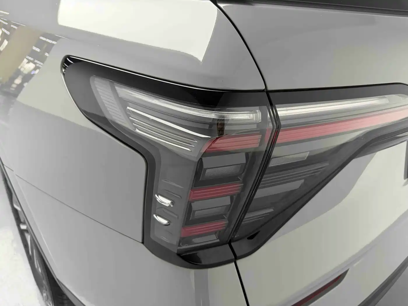 FORD SHARP WORLD